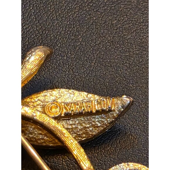 Sarah‎ Coventry Gold-Tone Cherry Brooch Pin Vintage Jewelry - Picture 2 of 5